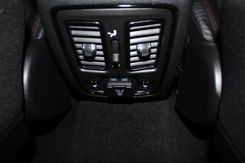 Used 2022 Dodge Durango R/T w/ Blacktop Package AWD/4WD image 26
