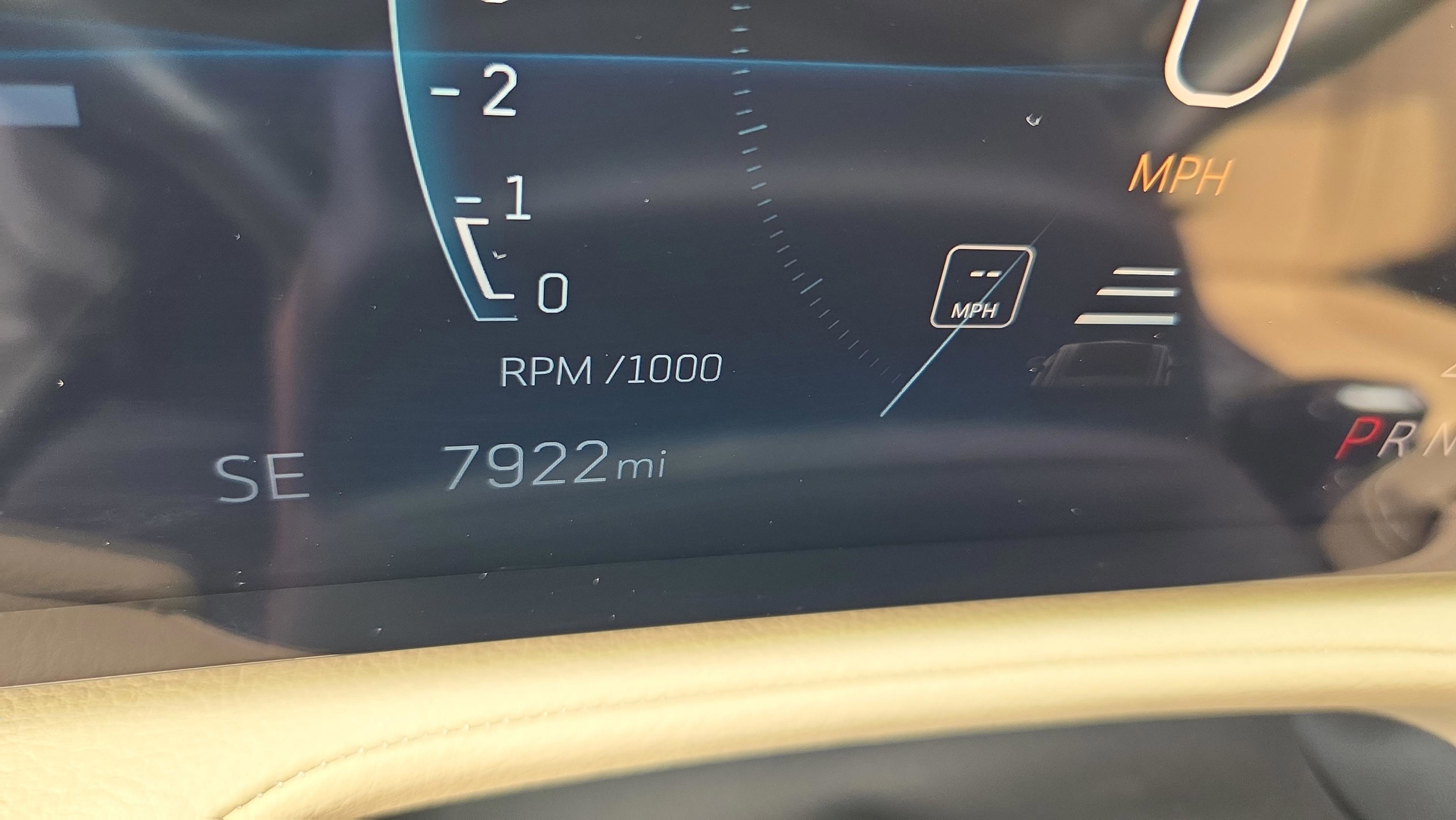 Used 2024 Cadillac XT4 Premium Luxury w/ Cold Weather Package image 7