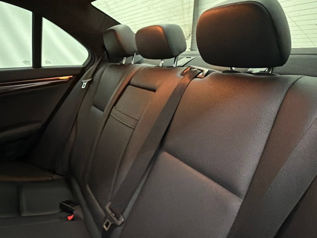 Used 2013 Mercedes-Benz C 250 Sedan image 19