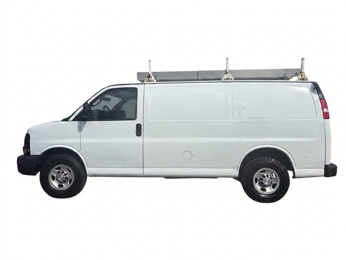 Used 2016 Chevrolet Express 3500 RWD image 8
