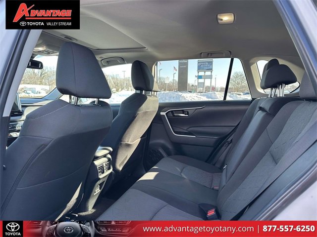 Used 2023 Toyota RAV4 XLE image 12