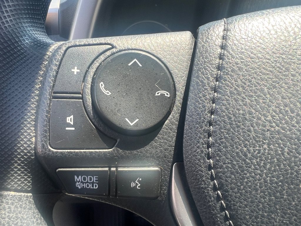 Used 2017 Toyota RAV4 LE w/ All Weather Liner Package AWD/4WD image 18