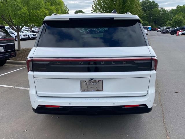 New 2026 Lincoln Navigator L Reserve AWD/4WD image 29