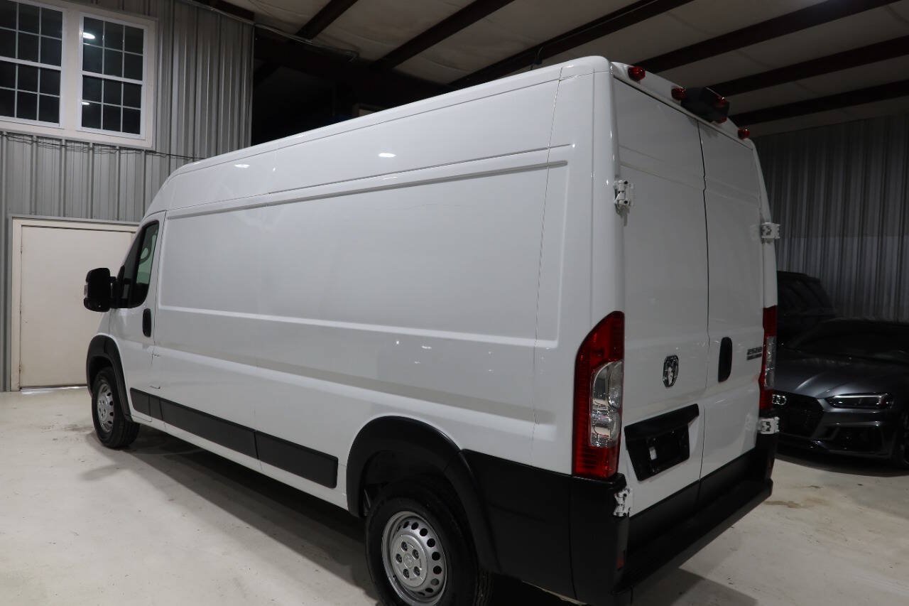 Used 2025 RAM ProMaster 2500 w/ Convenience Group FWD image 3