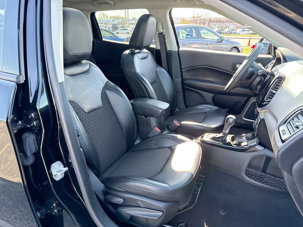 Used 2021 Jeep Compass Latitude w/ Sun and Sound Group AWD/4WD image 22