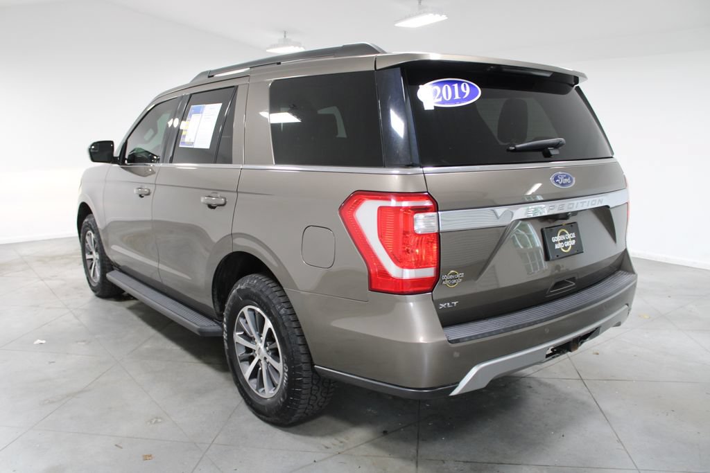 Used 2019 Ford Expedition XLT w/ Equipment Group 201A AWD/4WD image 7