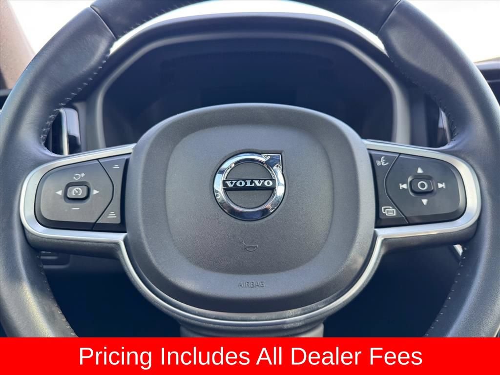 Used 2021 Volvo XC60 T5 Momentum w/ Protection Package Premier FWD image 17