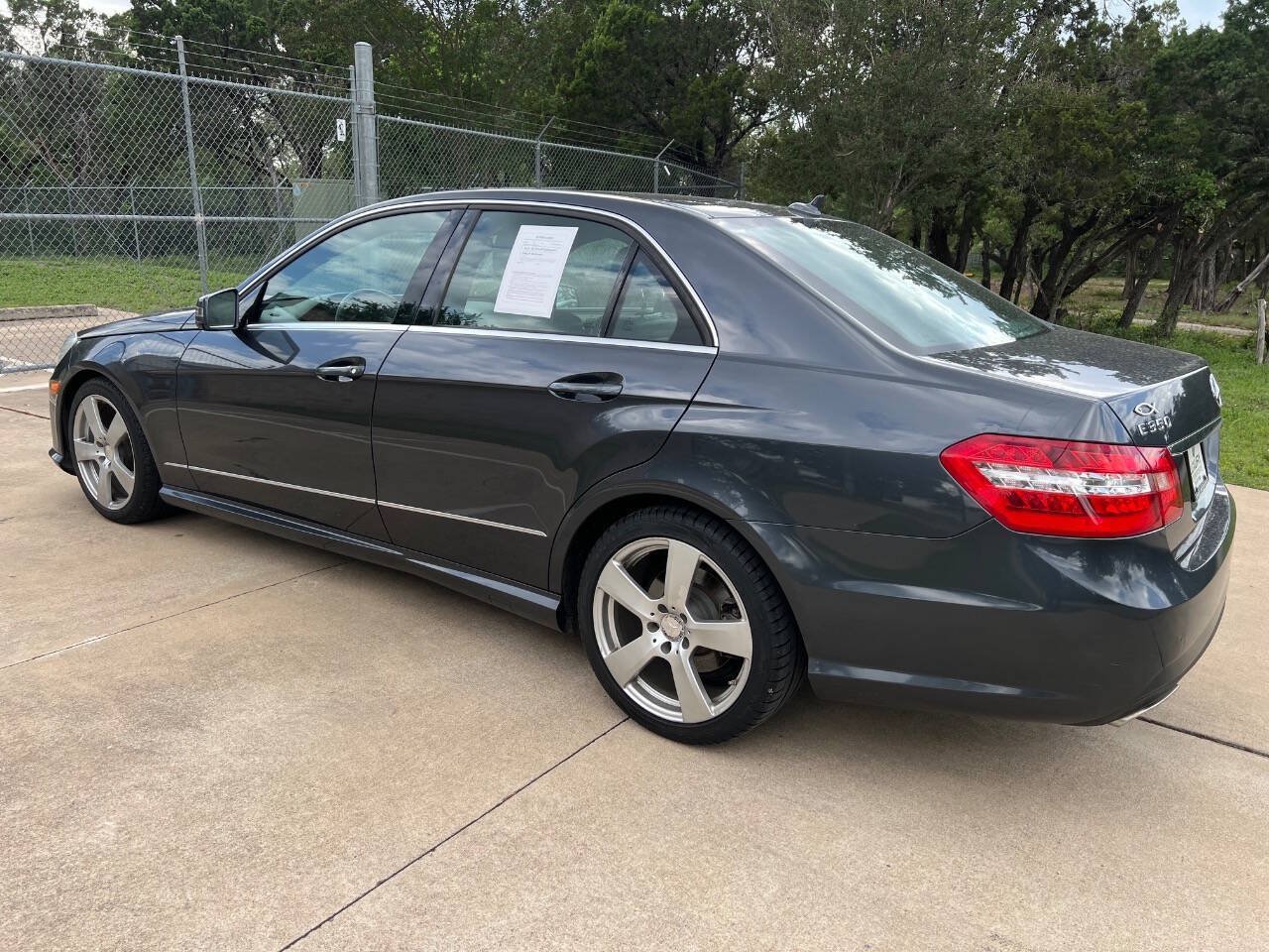 Used 2010 Mercedes-Benz E 350 Sedan image 8