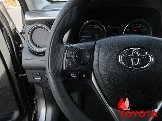 Used 2018 Toyota RAV4 LE image 14
