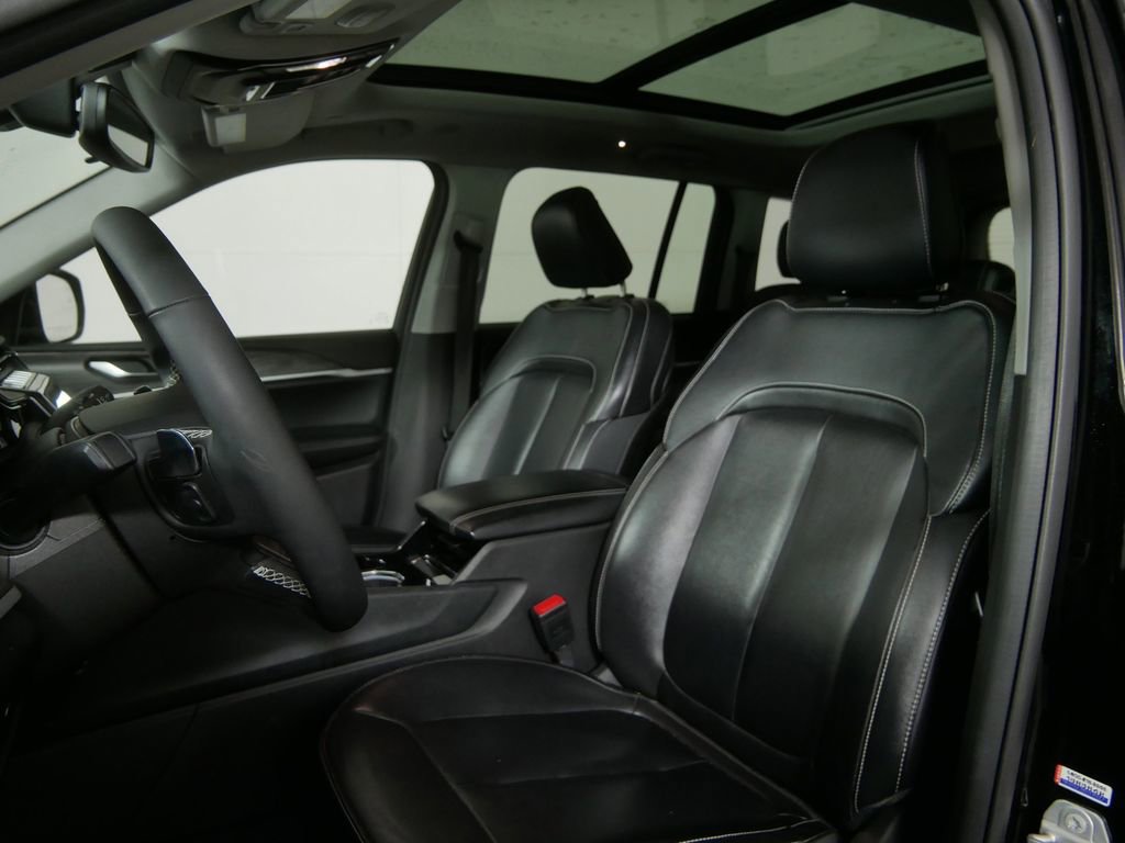 Used 2022 Jeep Grand Cherokee Limited 4xe image 10