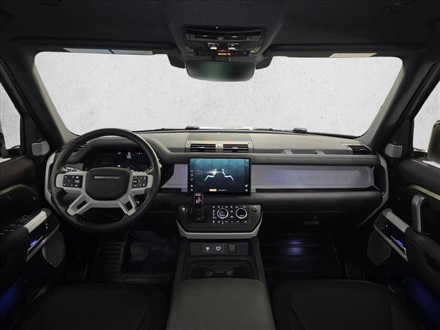 Used 2024 Land Rover Defender 130 X-Dynamic SE AWD/4WD image 9