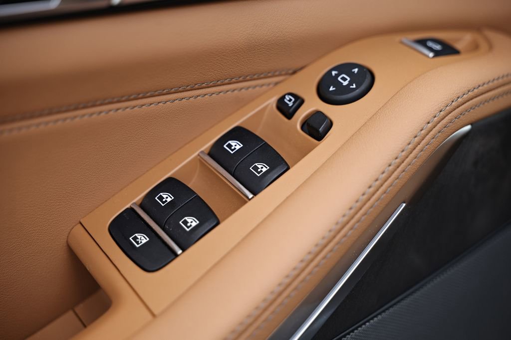 New 2026 BMW X5 xDrive40i w/ M Sport Package image 18