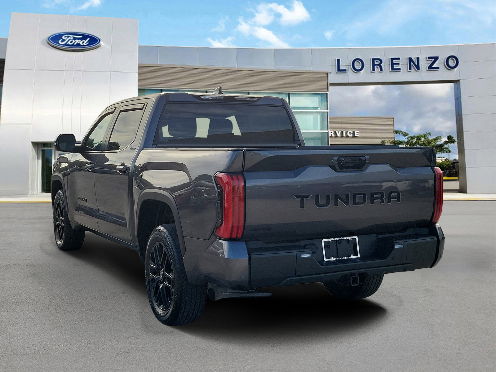 Used 2025 Toyota Tundra Limited w/ Nightshade Package AWD/4WD image 7