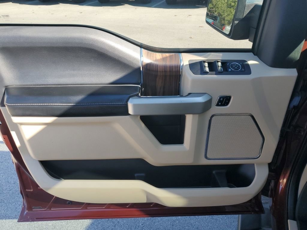 Used 2016 Ford F150 Lariat w/ Equipment Group 502A Luxury image 26