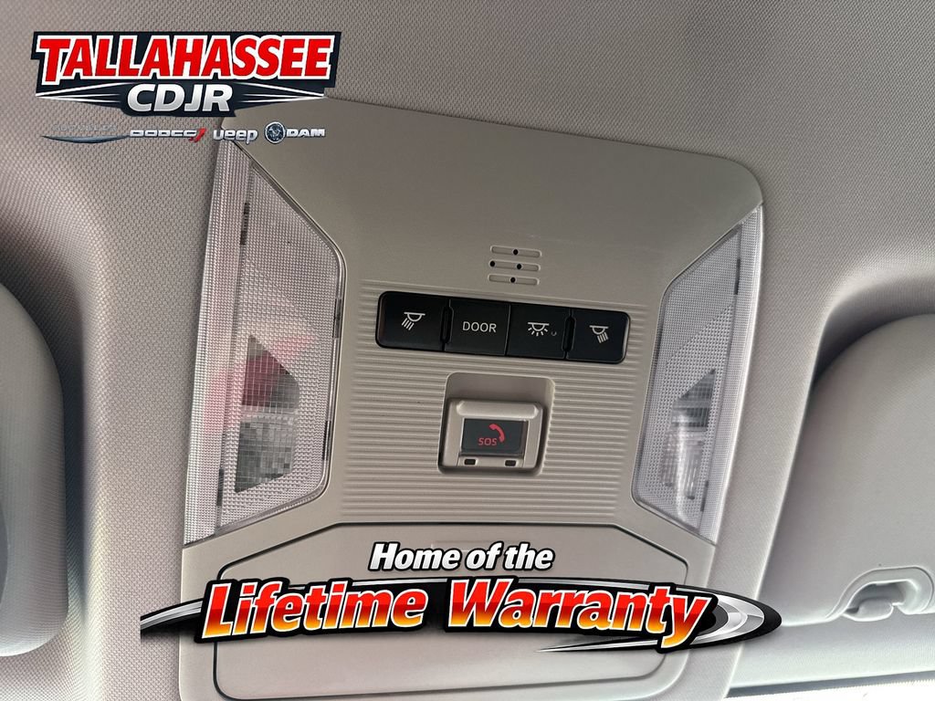 Used 2021 Toyota RAV4 LE FWD image 18