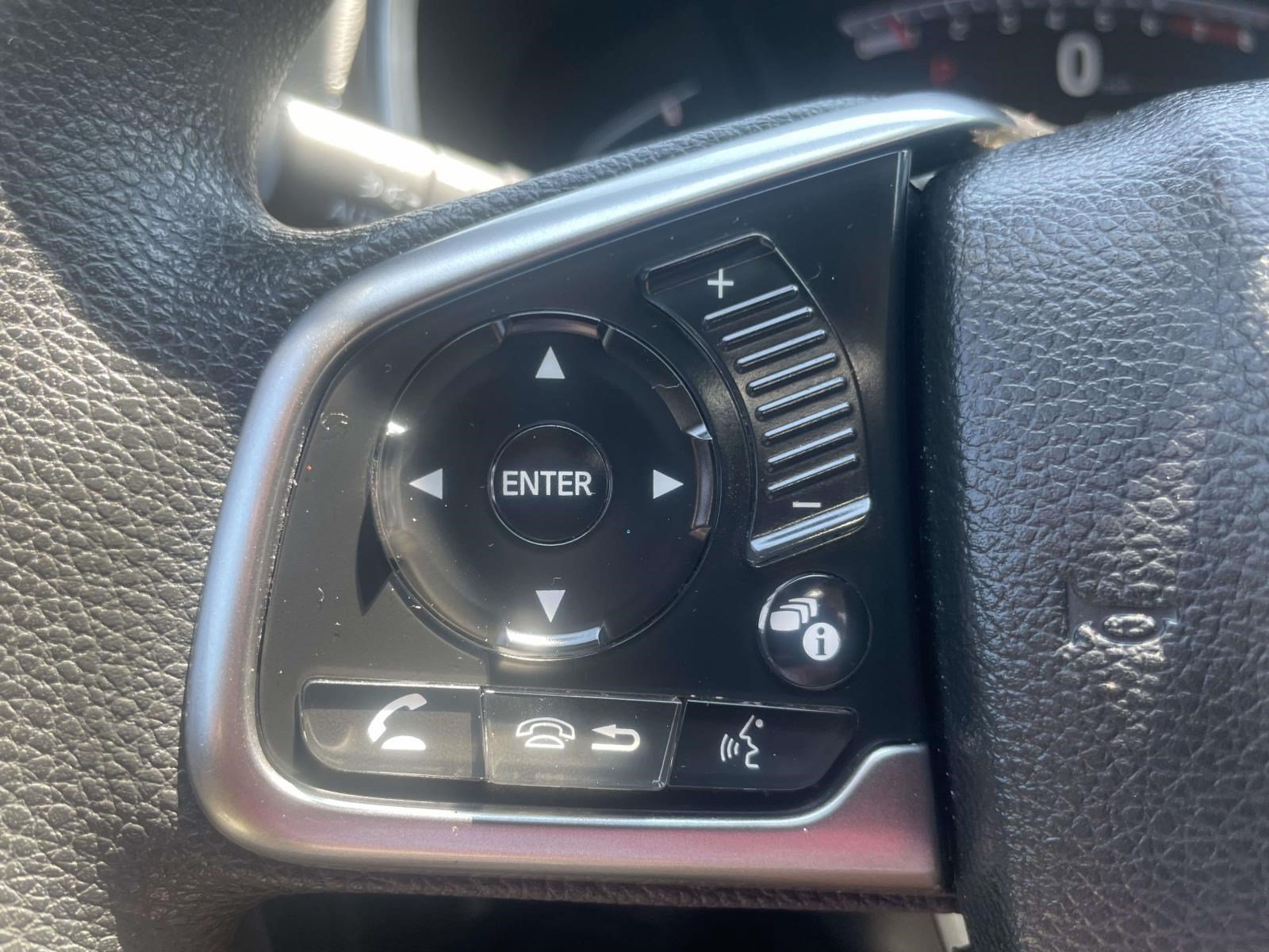 Used 2018 Honda CR-V EX image 20