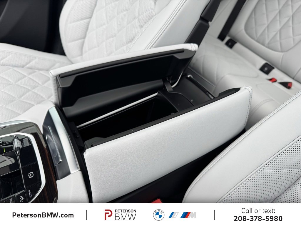 New 2026 BMW X5 xDrive50e image 34