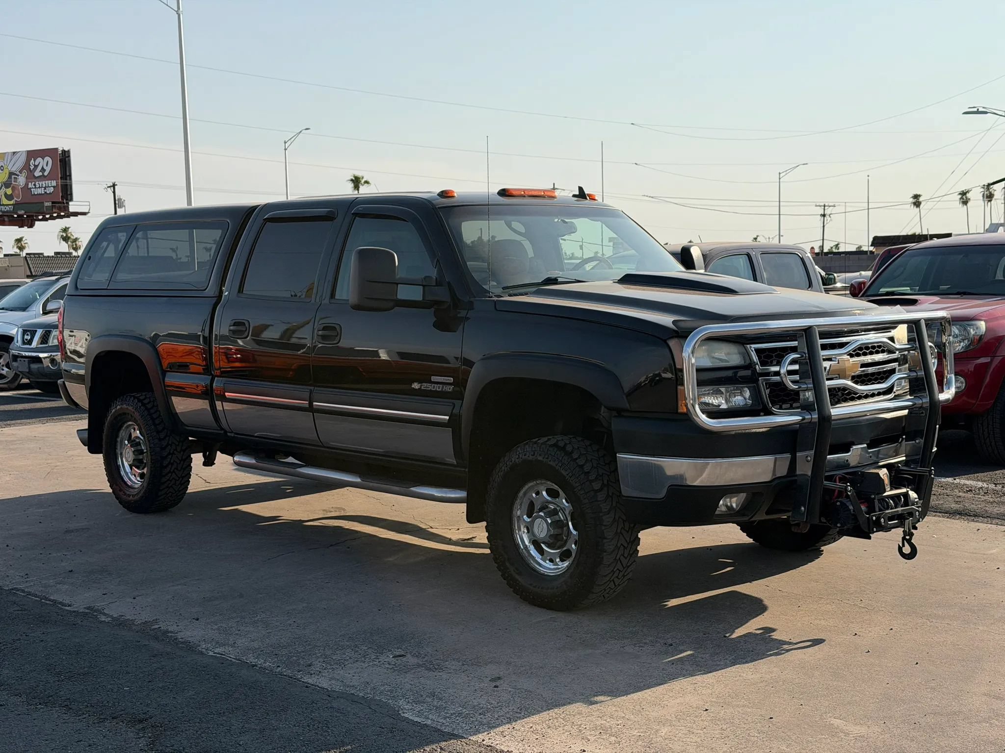 Used 2006 Chevrolet Silverado 2500 LT w/ Heavy-Duty Power Package AWD/4WD image 14