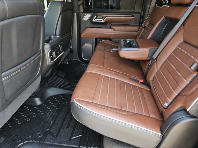 Used 2025 GMC Sierra 3500 Denali Ultimate AWD/4WD image 31