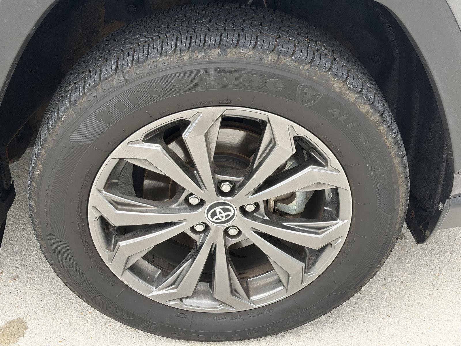 Used 2024 Toyota RAV4 XLE Premium w/ Weather Package AWD/4WD image 21