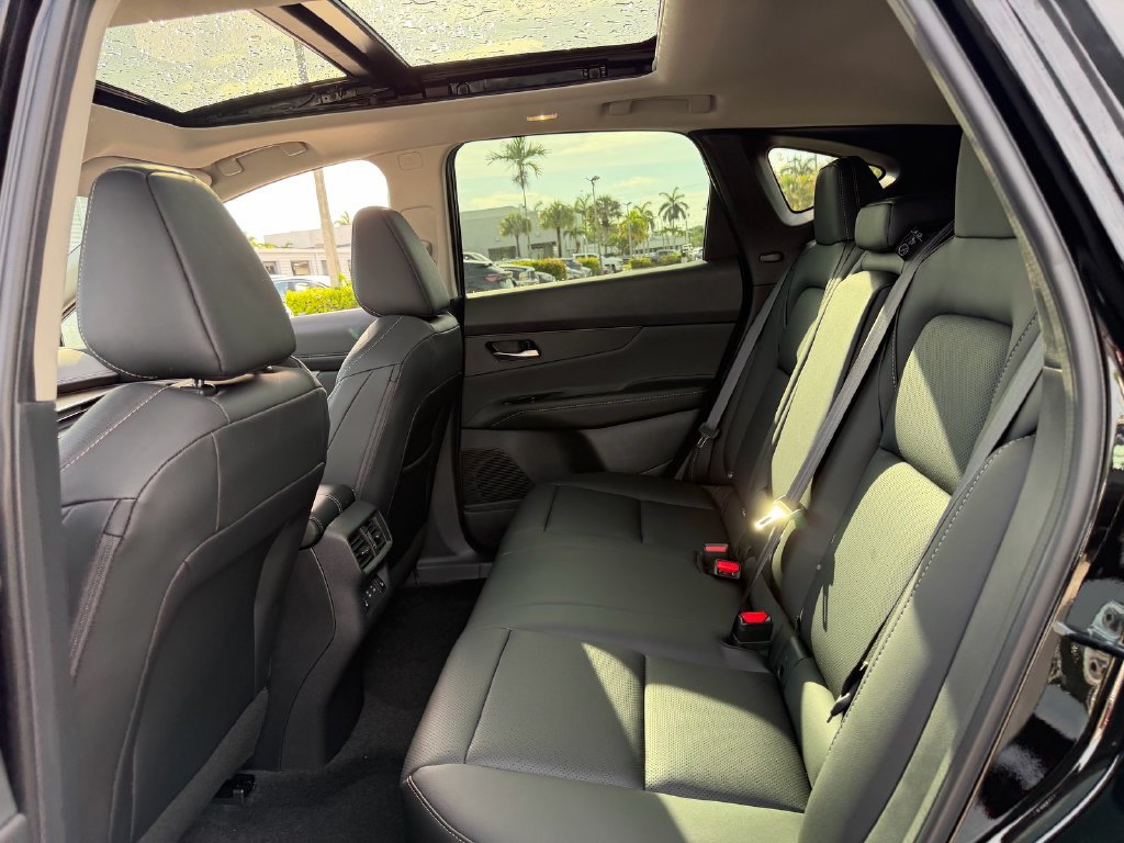 New 2026 Nissan Murano SL w/ Comfort Package AWD/4WD image 12