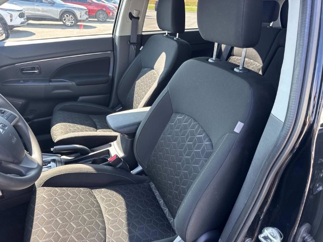 Used 2025 Mitsubishi Outlander Sport AWD image 24