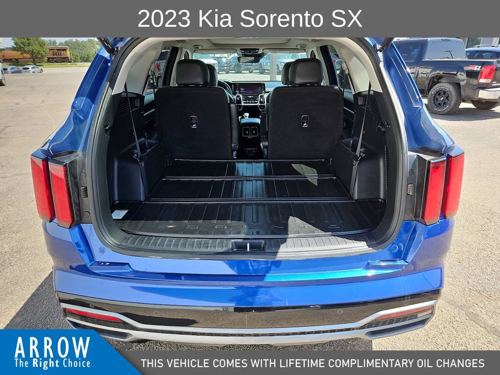 Used 2023 Kia Sorento SX AWD/4WD image 18