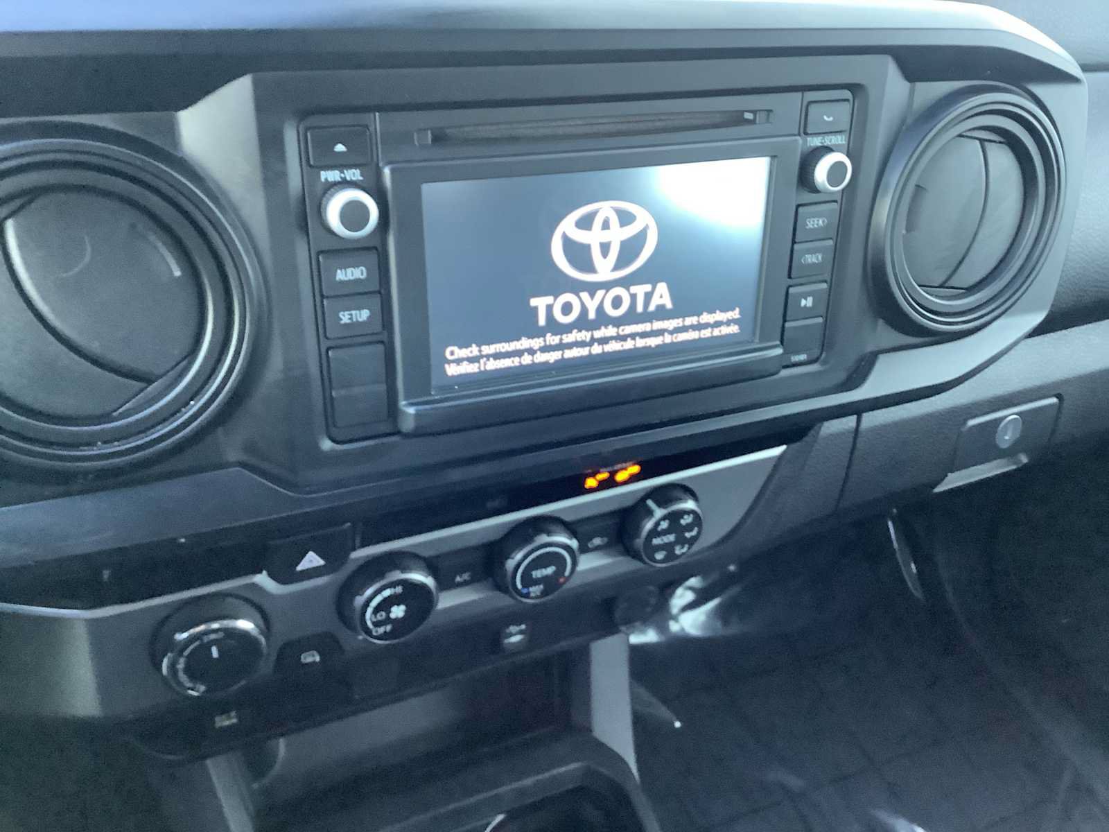 Used 2018 Toyota Tacoma SR w/ SR Convenience Package AWD/4WD image 16