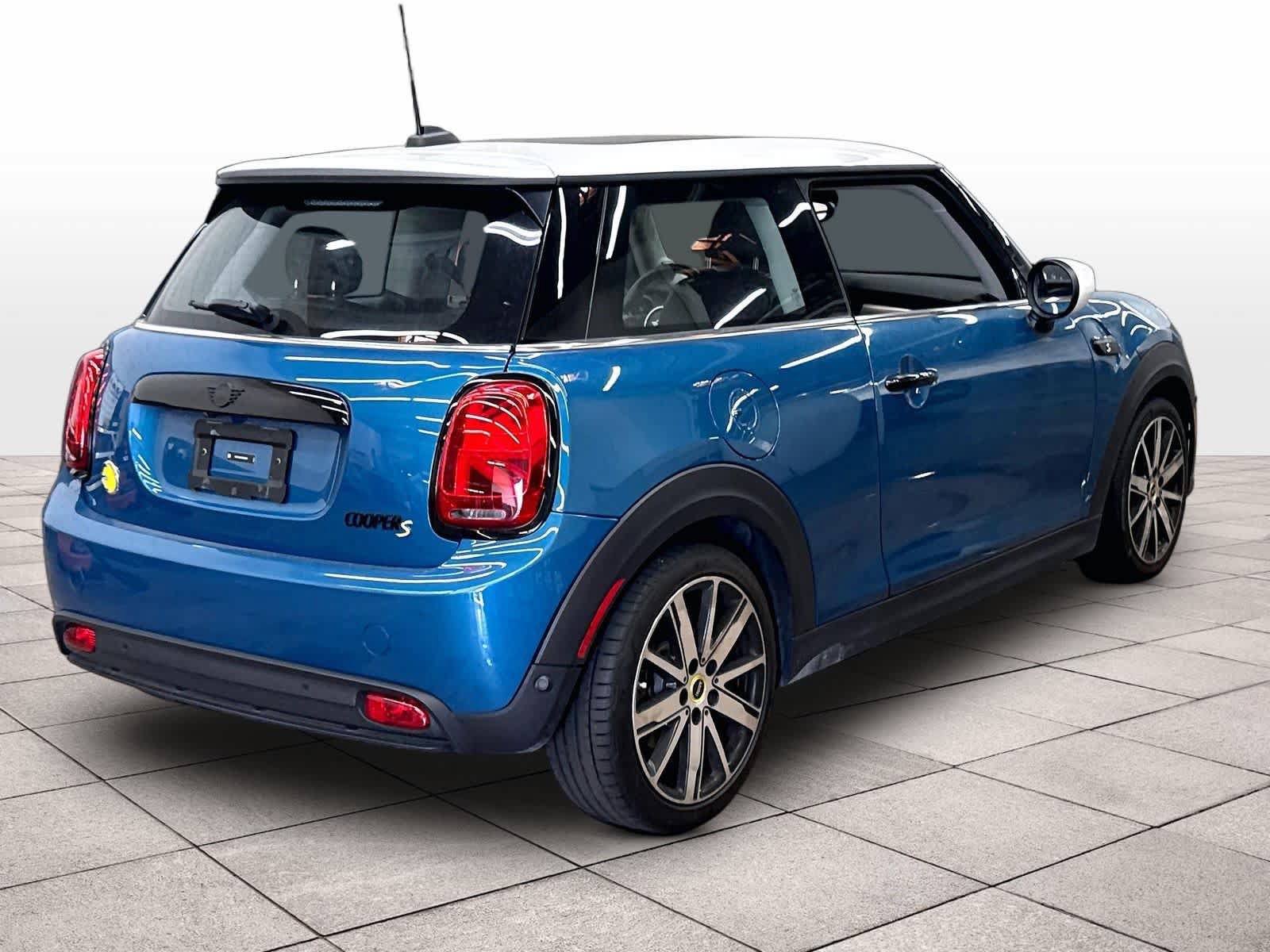 Used 2024 MINI Cooper SE FWD image 15