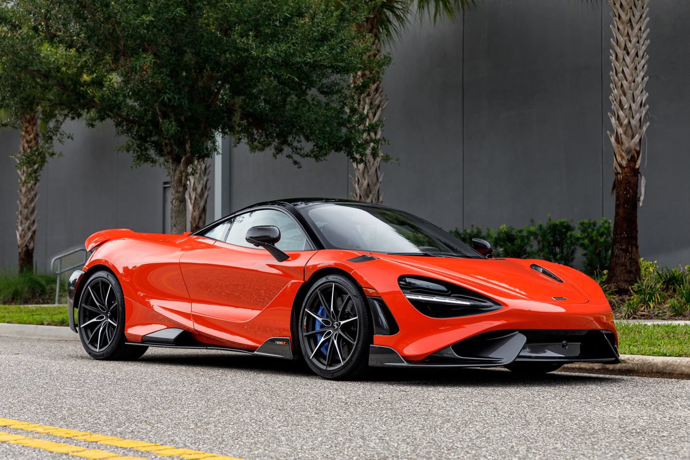 Used 2021 McLaren 765LT RWD image 7