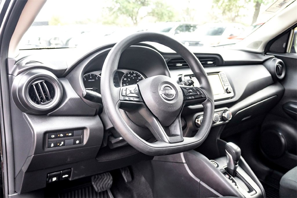 Used 2025 Nissan Kicks Play S image 15