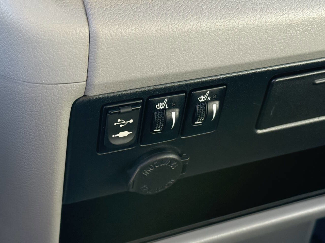 Used 2017 Toyota Sienna image 14