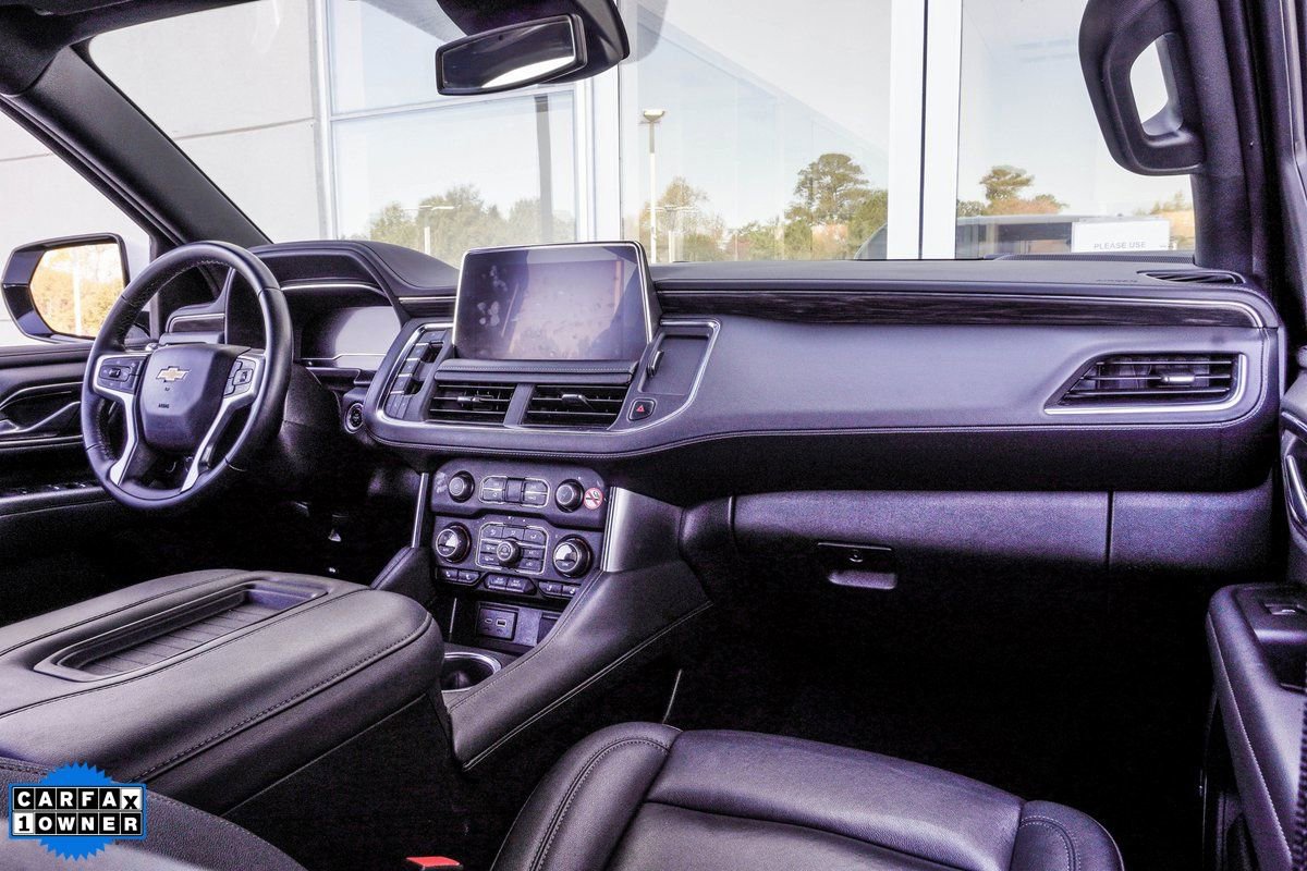 Used 2024 Chevrolet Suburban LT image 10