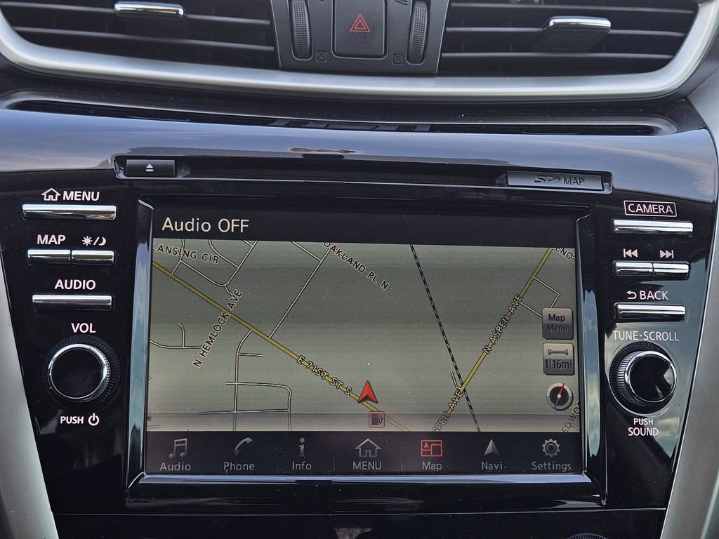 Used 2018 Nissan Murano SL w/ Moonroof Package image 14