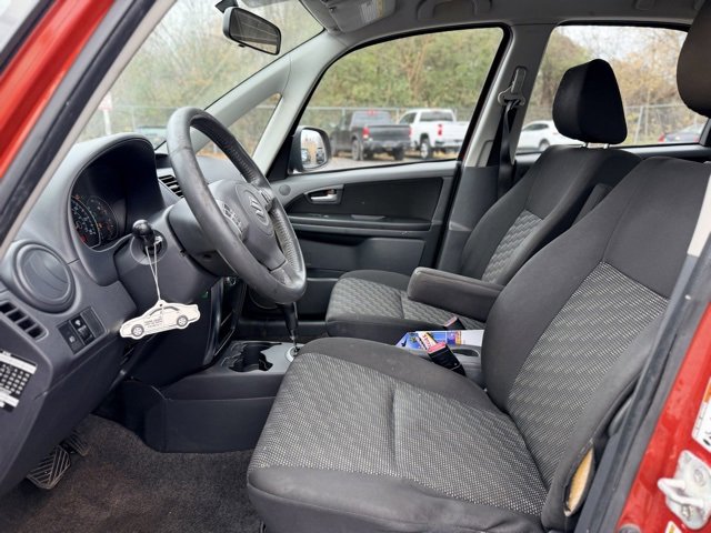 Used 2009 Suzuki SX4 AWD Hatchback w/ Touring Pkg image 5