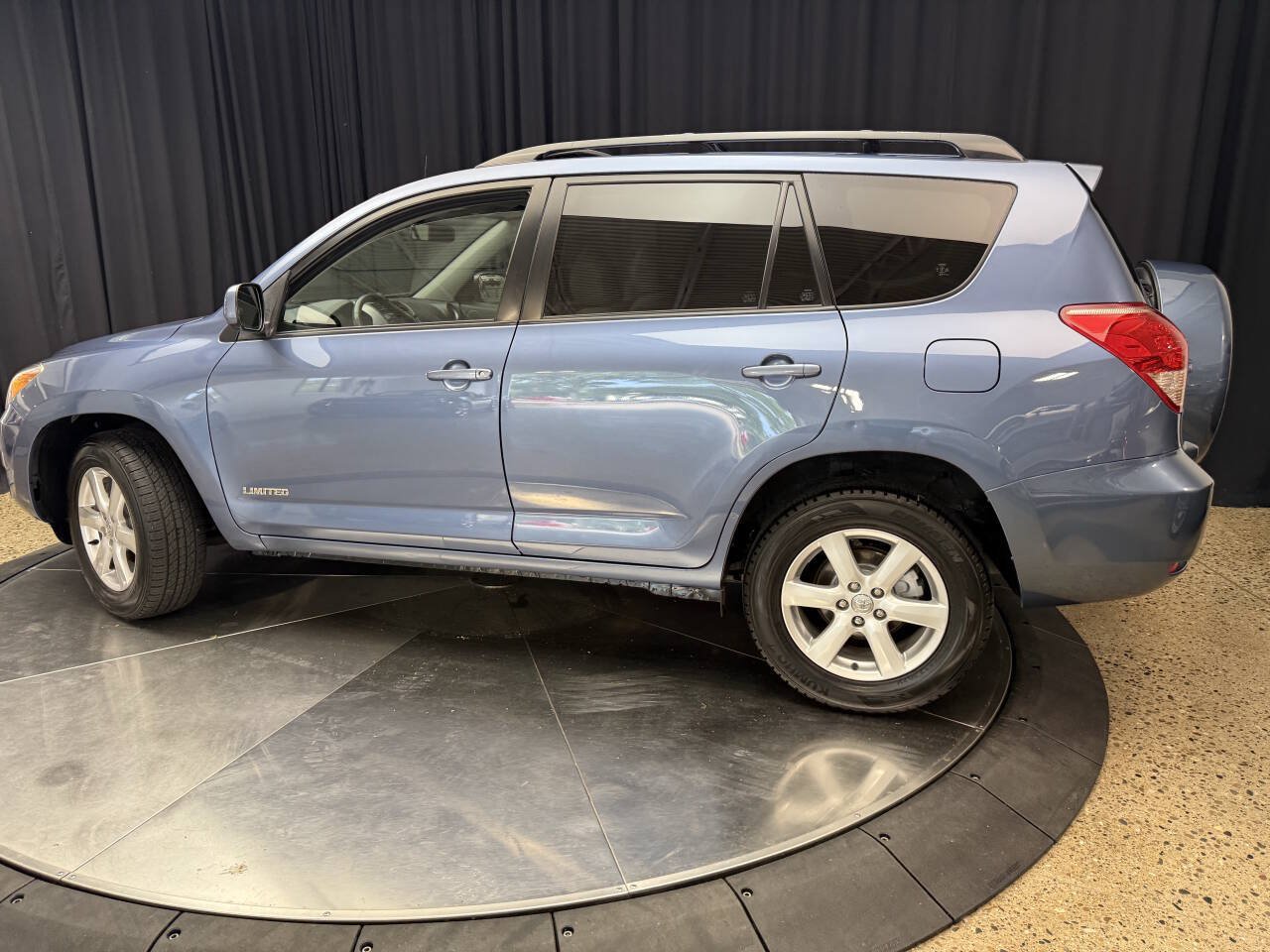 Used 2008 Toyota RAV4 Limited AWD/4WD image 5