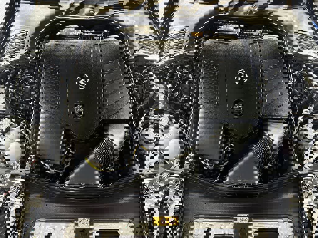 Used 2025 Mercedes-Benz C 300 4MATIC Sedan image 12