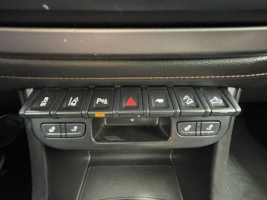 Used 2021 GMC Canyon AT4 w/ Driver Alert Package image 19