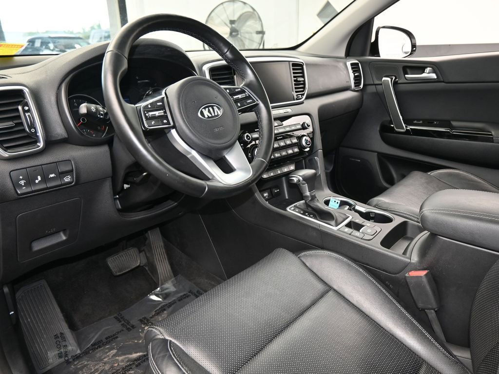 Used 2021 Kia Sportage EX w/ EX Technology Package image 14