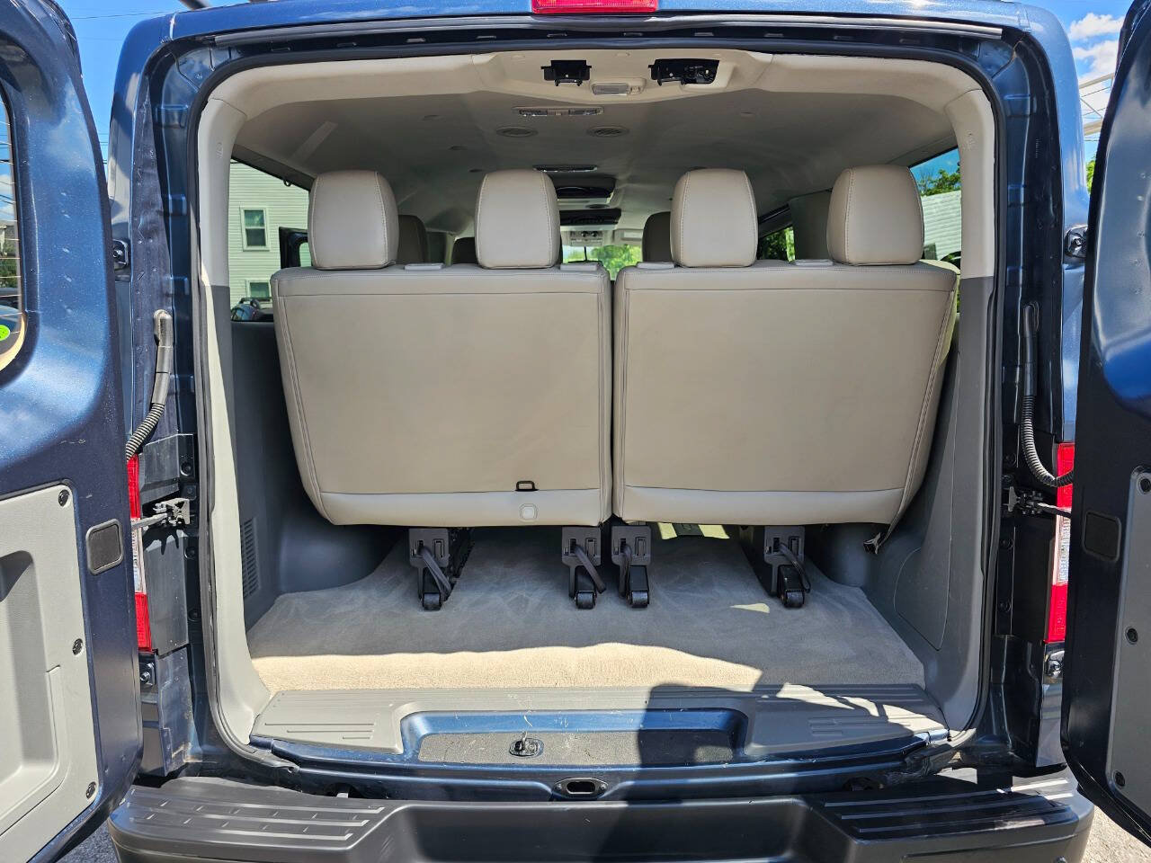 Used 2021 Nissan NV 3500 SL RWD image 15