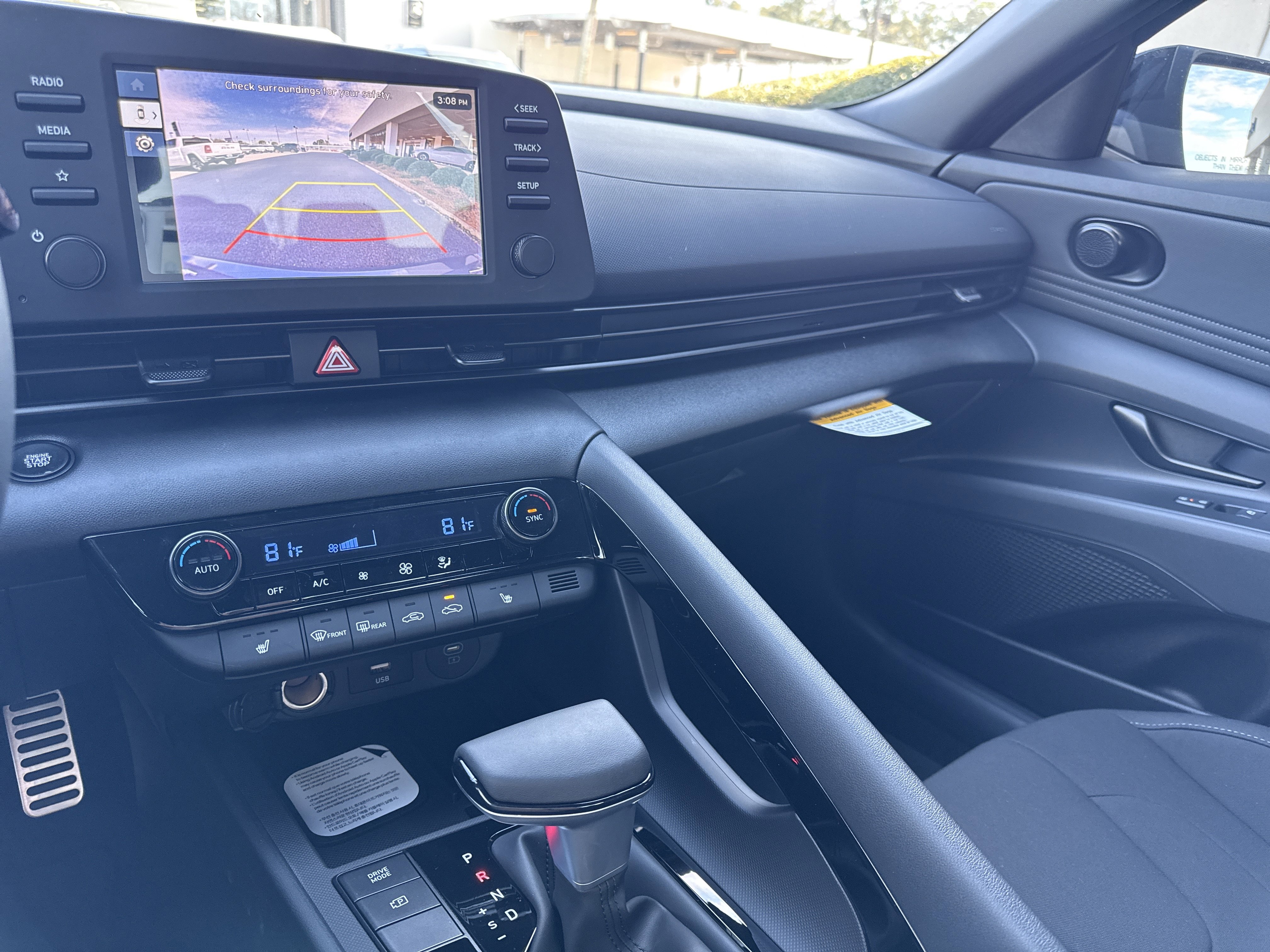 New 2026 Hyundai Elantra SEL Sport Premium image 9