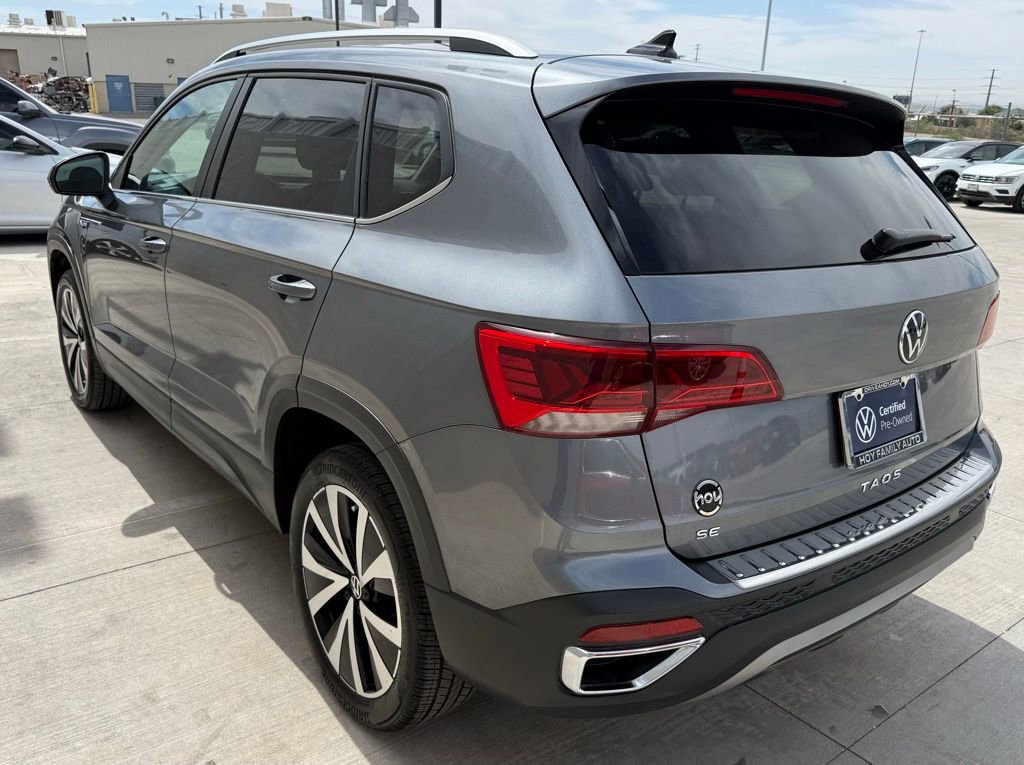 Certified 2024 Volkswagen Taos SE w/ MDO Package FWD image 17