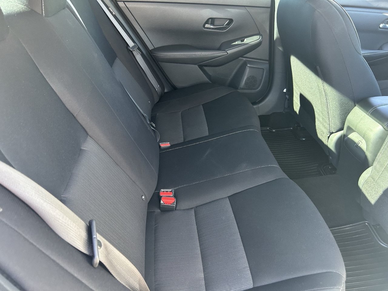 Used 2024 Nissan Sentra SV FWD image 14