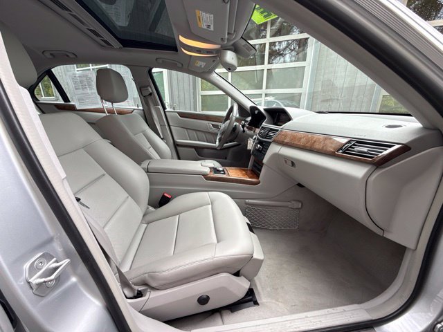 Used 2012 Mercedes-Benz E 350 Sedan image 19