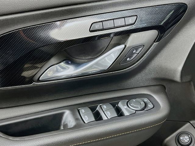 Used 2023 GMC Terrain AT4 w/ Tech Package image 9