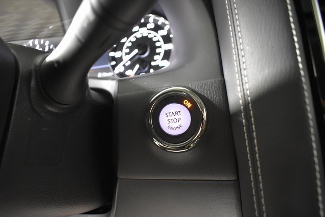 Used 2023 INFINITI QX80 Premium Select w/ All-Season Package image 18