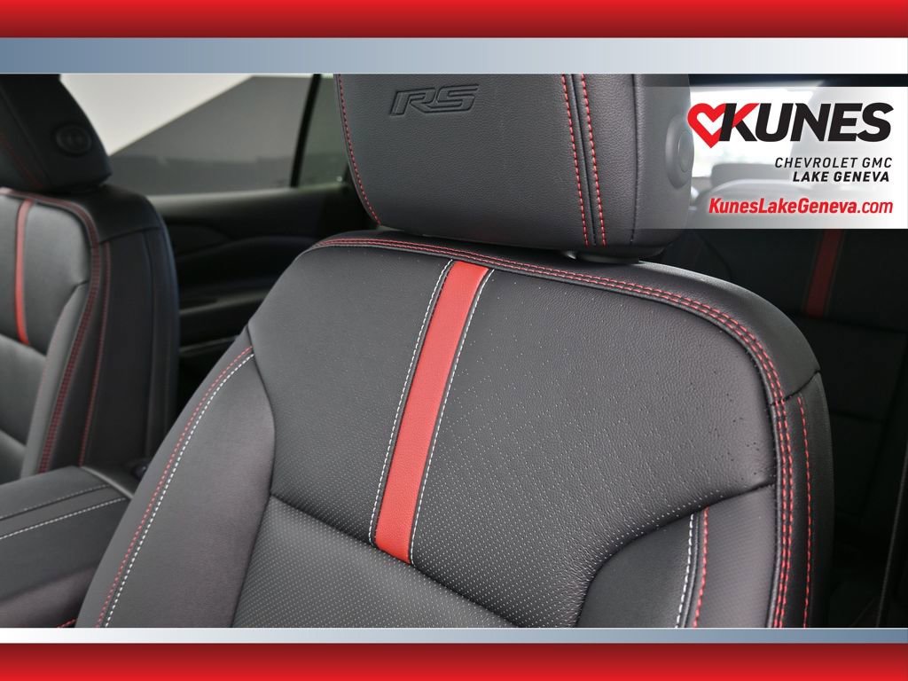 New 2026 Chevrolet Traverse RS w/ LPO, Floor Liner Package image 16