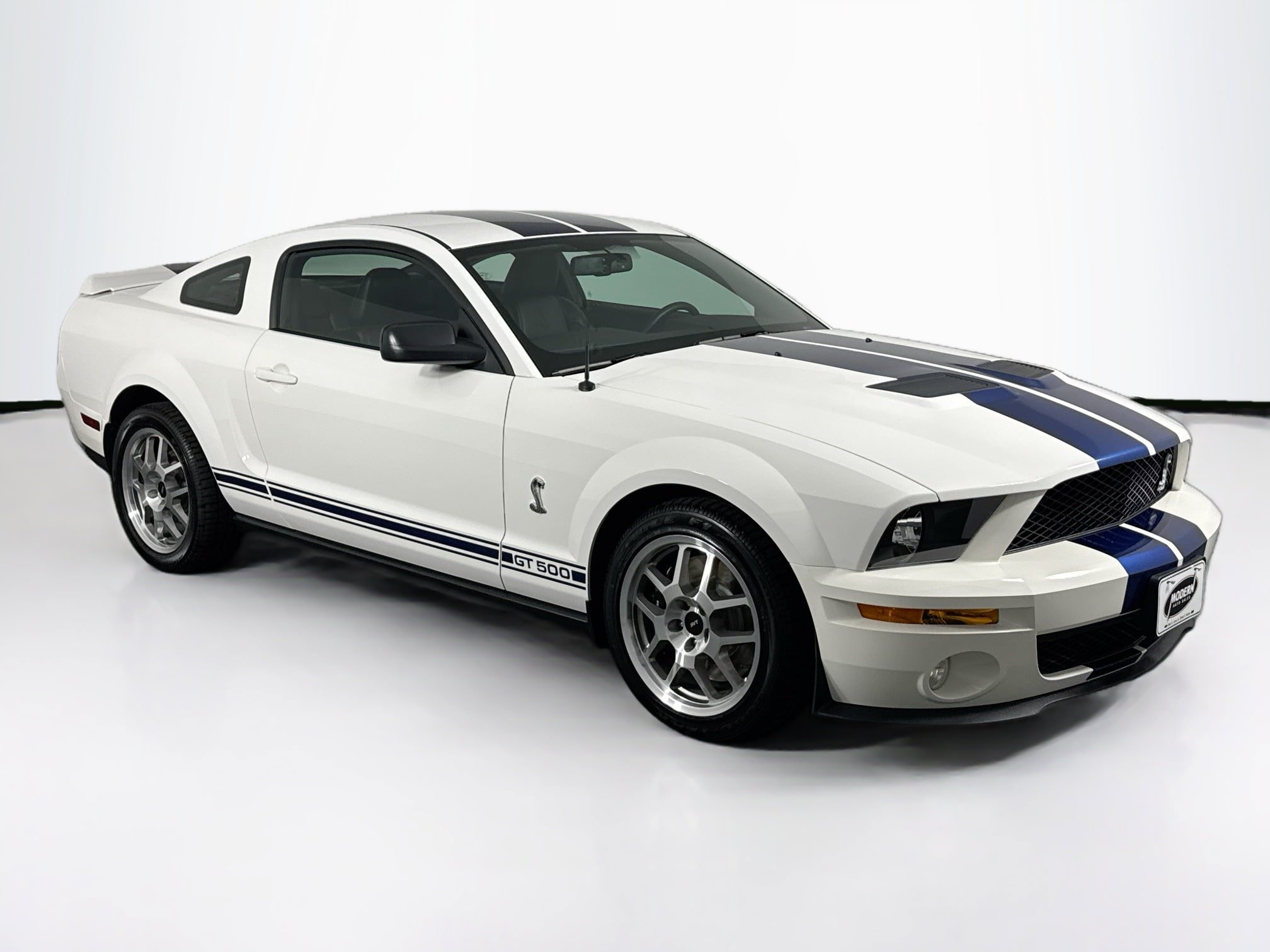 Used 2007 Ford Mustang Shelby GT500 RWD image 3