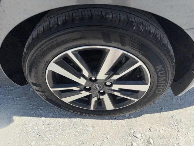 Used 2025 Nissan Versa S w/ S Plus Package FWD image 20