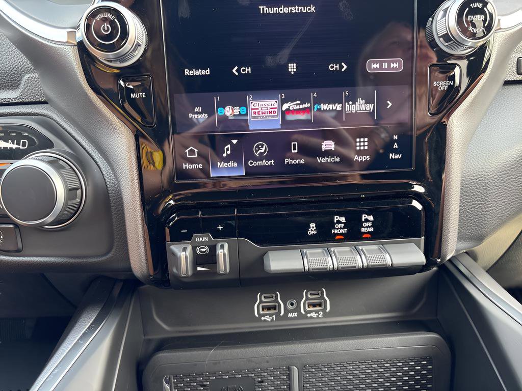 New 2026 RAM 1500 Big Horn AWD/4WD image 21